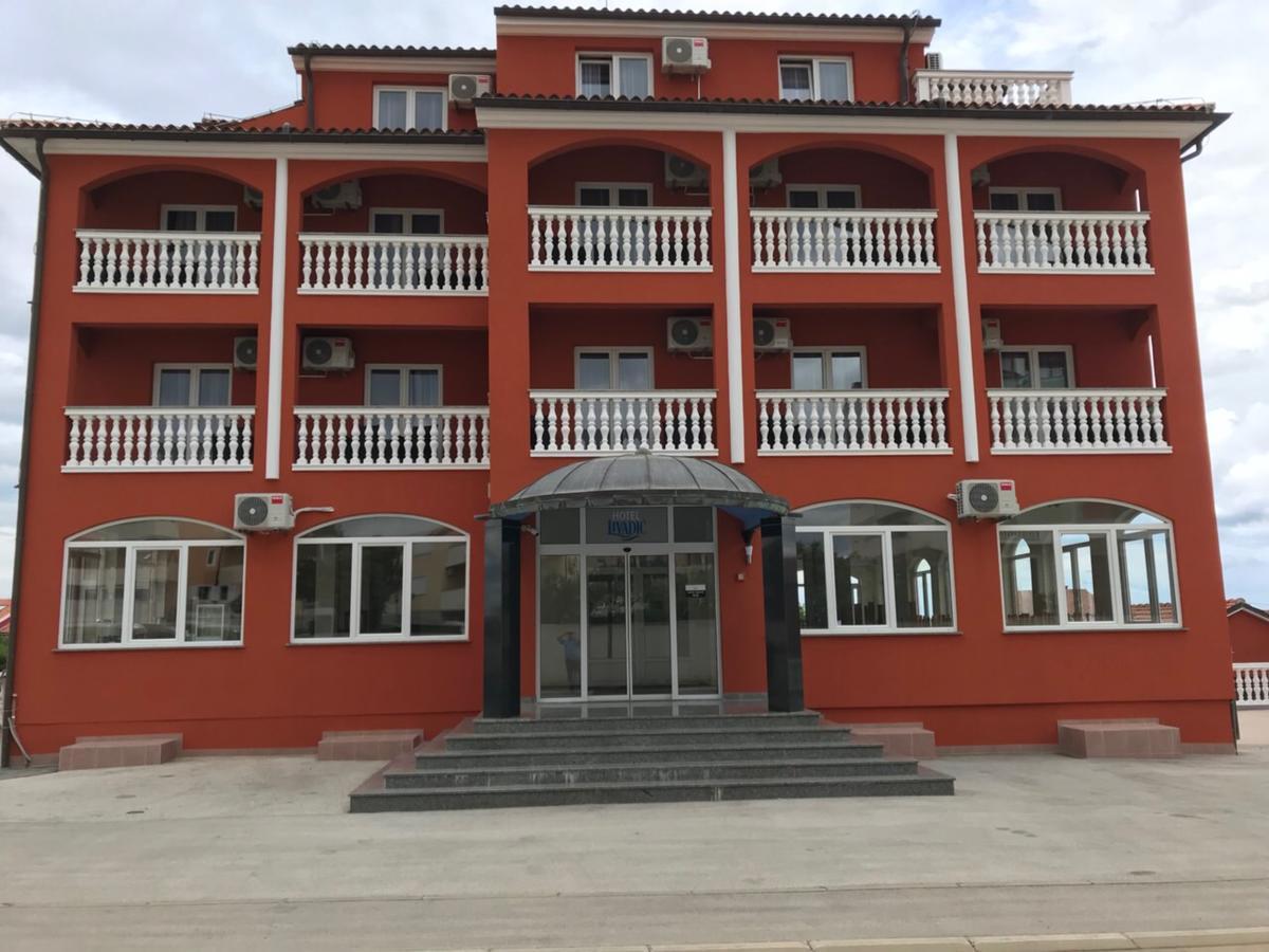Hotel Livadic & Restaurant Liznjan Luaran gambar